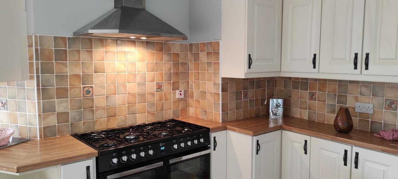 Padua House Holiday Home In The Centre Of Bundoran And 2 Mins Walk To The Beach 외부 사진