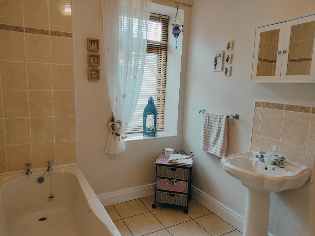 Padua House Holiday Home In The Centre Of Bundoran And 2 Mins Walk To The Beach 외부 사진